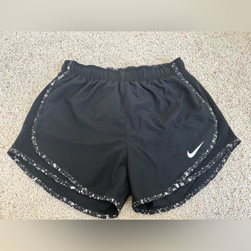 Black Nike shorts